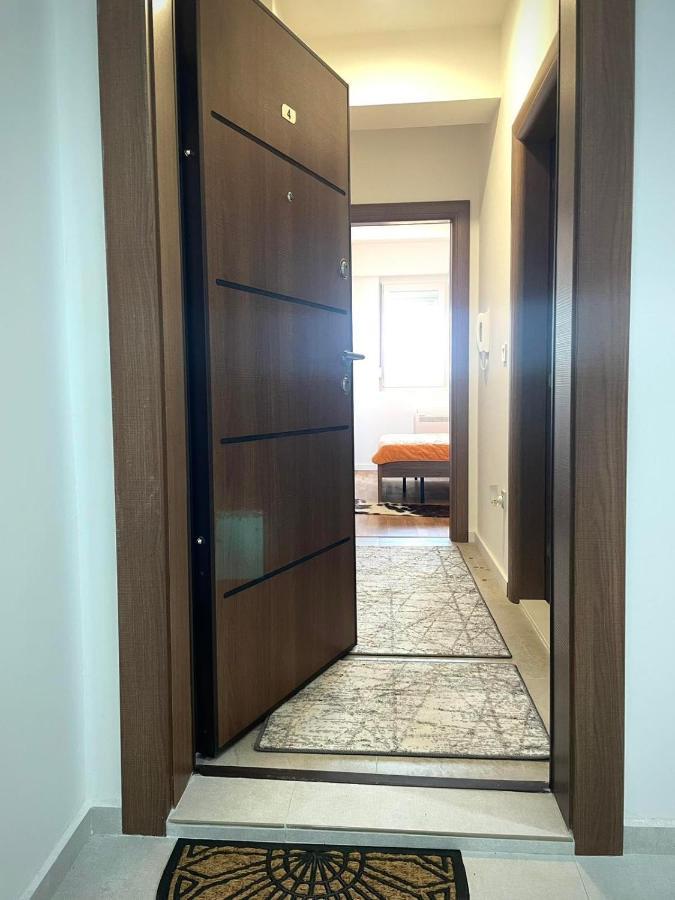 Nikol Apartment *